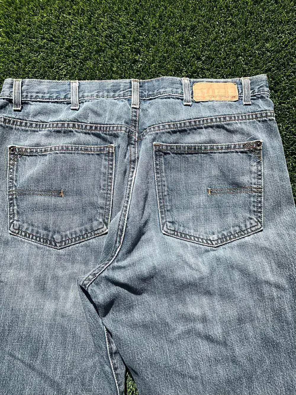 Calvin Klein Jeans Men's Relaxed Straight Leg Blue Denim Jeans